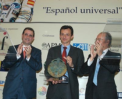 PEDRO DUQUE ESPAÑOL UNIVERSAL 2004