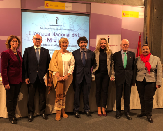 Presentación del libro I JORNADA NACIONAL DE LA MUJER