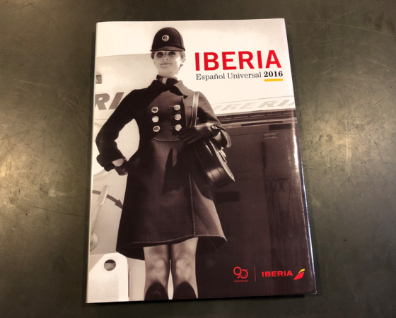 LIBRO IBERIA LÍNEAS AEREAS «ESPAÑOL UNIVERSAL» 2016