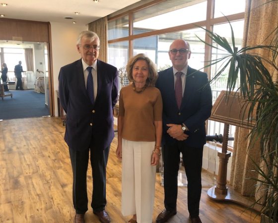 TRIBUNA INDEPENDIENTE CONSUELO MADRIGAL Y EDUARDO TORRES-DULCE