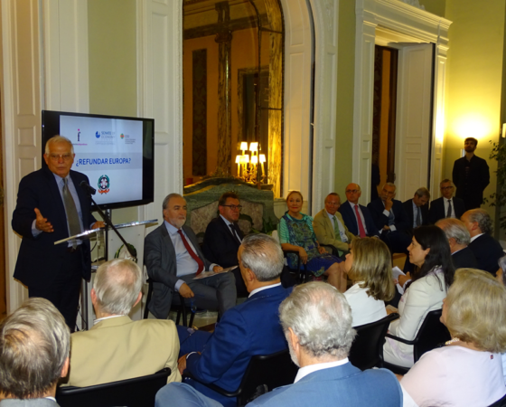 DEBATE ABIERTO ¿REFUNDAR EUROPA?