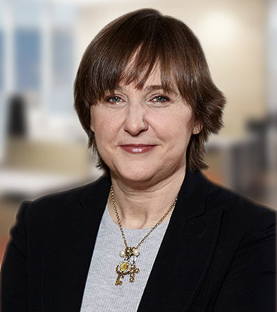 Más mujeres –  MARÍA LLADRÓ