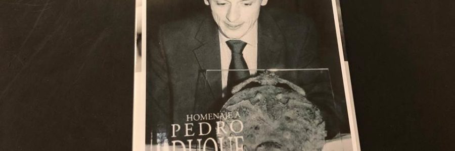 LIBRO HOMENAJE PEDRO DUQUE «ESPAÑOL UNIVERSAL» 2004