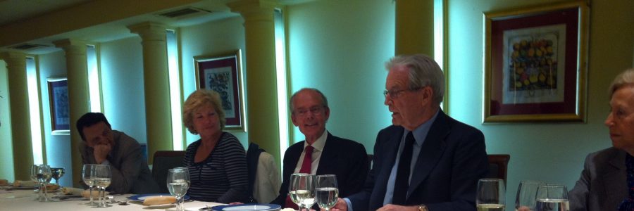 TRIBUNA INDEPENDIENTE ANTONIO GARRIGUES WALKER -JURISTA Y PRESIDENTE DEL BUFETE GARRIGUES-