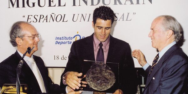 MIGUEL INDURÁIN «ESPAÑOL UNIVERSAL» 2002