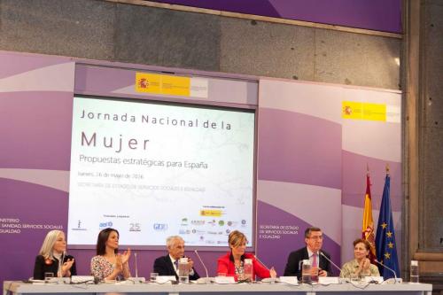 Medios de Comunicación y Redes Sociales