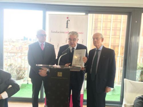Aldo Olcese SantonjaPresidente de la Fundación IndependienteJuan José González RivasPresidente del Tribunal ConstitucionalIgnacio Buqueras y BachPresidente de Honor de la Fundación Independiente