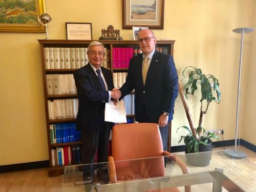 Rafael Ansón Oliartpresidente de FUNDESAldo Olcese Santonjapresidente de la Fundación Independiente