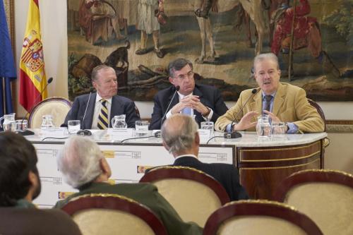 Regeneración de los poderes políticos y económicos