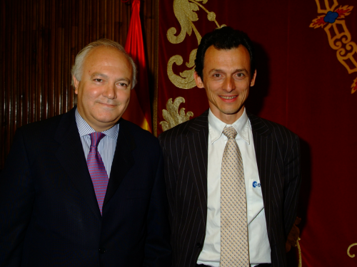 Miguel Ángel MoratinosPedro Duque