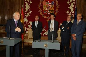 Presentación Libro-Español Universal- 2004