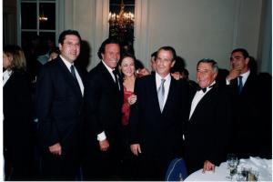 Agustin LatorreEnrique BareaJulio Iglesias